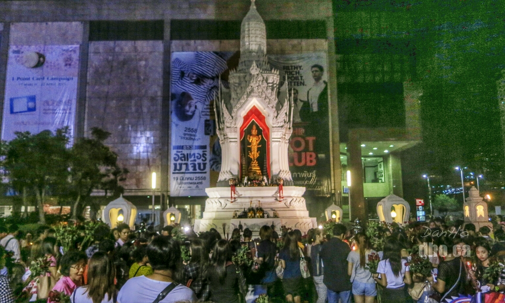 At 9:30 in the morning and at at night every Thursday, outside the statue of the deity Shiva in front of Central World, Bangkok, Thailand, a crowd gathers to pray for love.